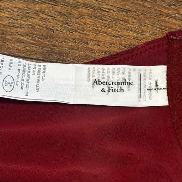 Abercrombie Burgundy Ruffle Bikini Set NWT - Picture 5 of 5